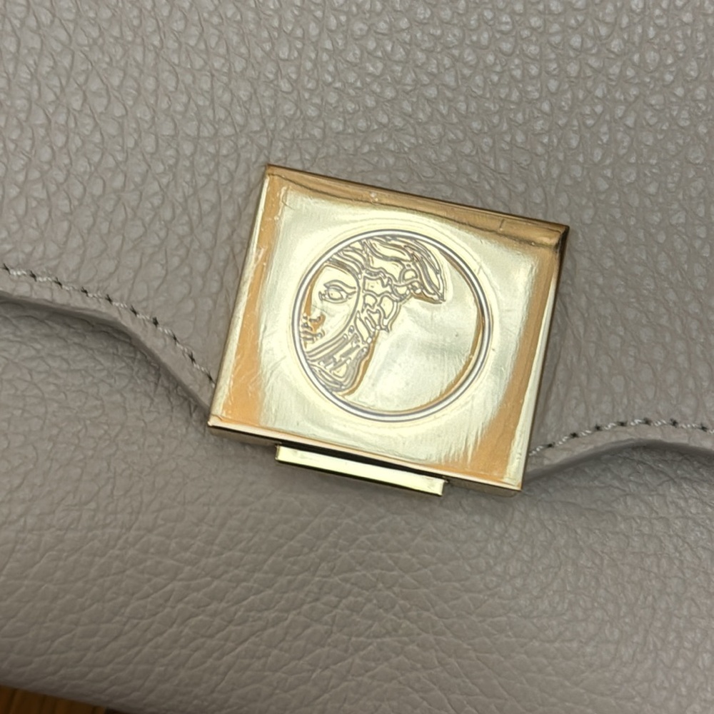 Versace collection - Picture 2 of 7